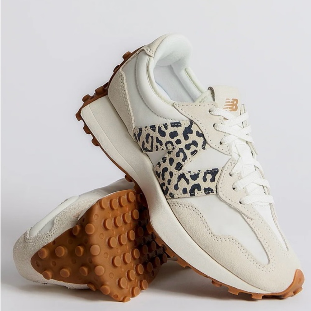 New Balance 327 Leopard Women's Sneakers ANIMAL PRINT Logo SAND sz 8